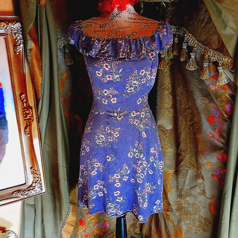 Nwot! Garage off the shoulder dress medium